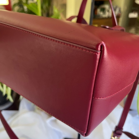 Furla Red Shoulder Bag Elegant Leather Design - Picture 7 of 12